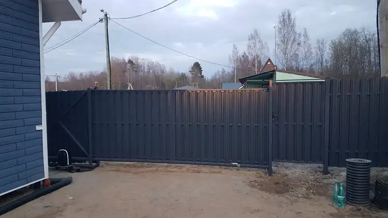 Откатные ворота: что учесть до заказа
